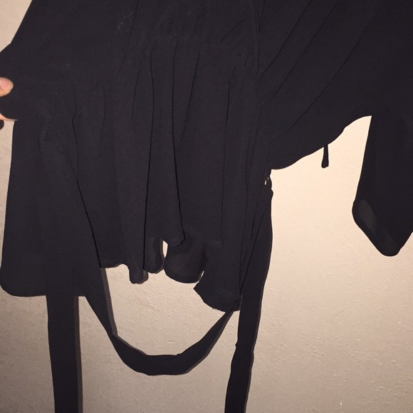 Beautiful blouse - Picture 3 of 4